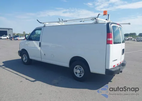 2017 Chevrolet Express 2500 Work Van z USA, uszkodzony, nr VIN 1GCWGAFF7H1118835